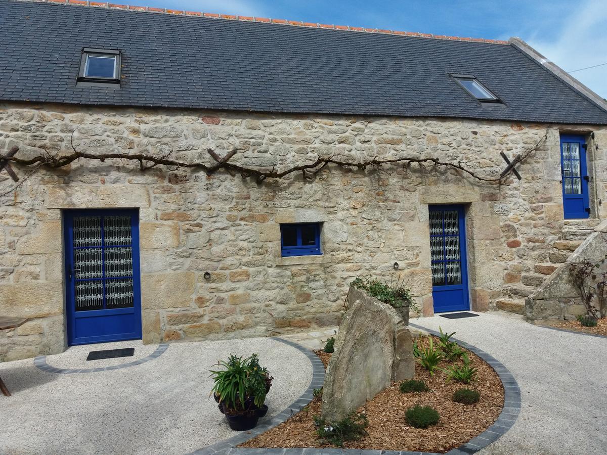 Bed and Breakfast La Ferme Du Bout Du Monde Plogoff Exterior foto